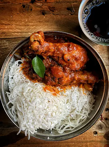 chicken-curry-with-noodles-in-New Southgate.webp